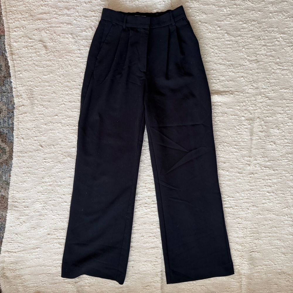 Abercrombie & Fitch Sloane Tailored Wide Leg Pant in Black